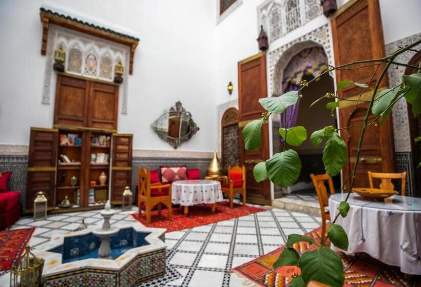 اتاق لوکس یک تخته, Riad Arabella