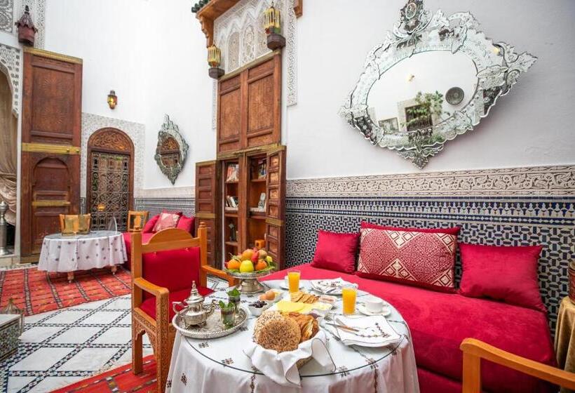 اتاق لوکس یک تخته, Riad Arabella