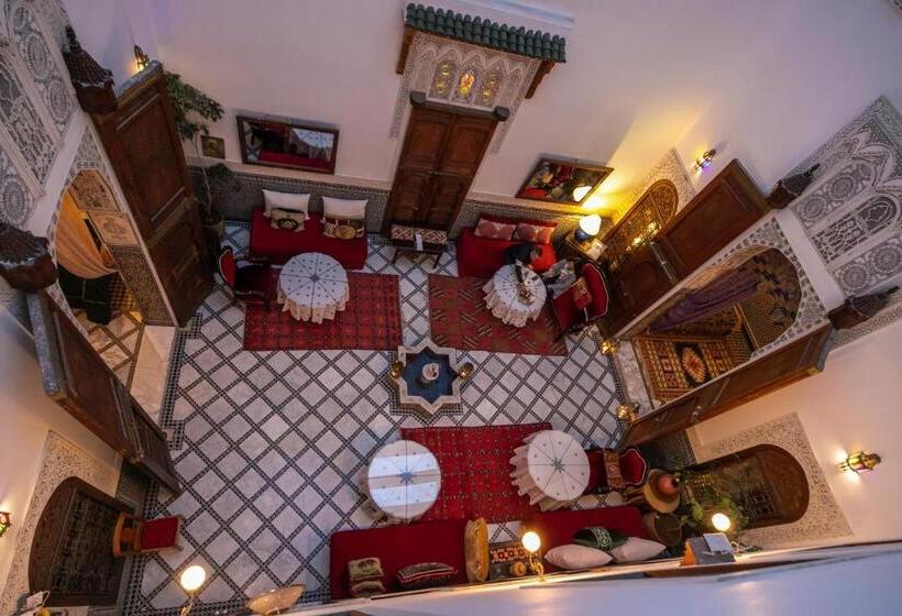 اتاق لوکس, Riad Arabella