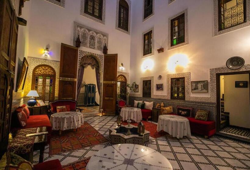 اتاق لوکس, Riad Arabella