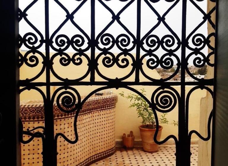 اتاق لوکس, Riad Arabella