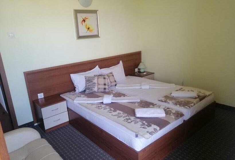 Апартаменты 1 Спальня, Villa Vega