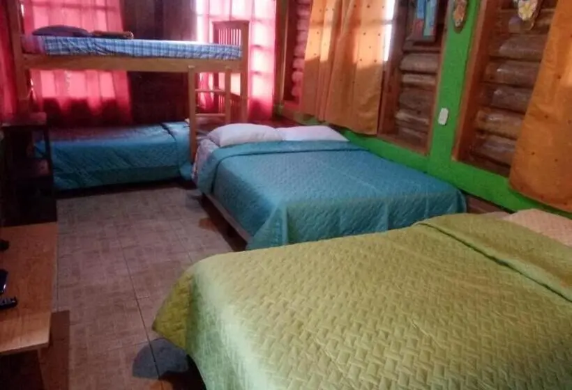 スーペリアファミリールーム, Hostal Cabañas Ave Maria