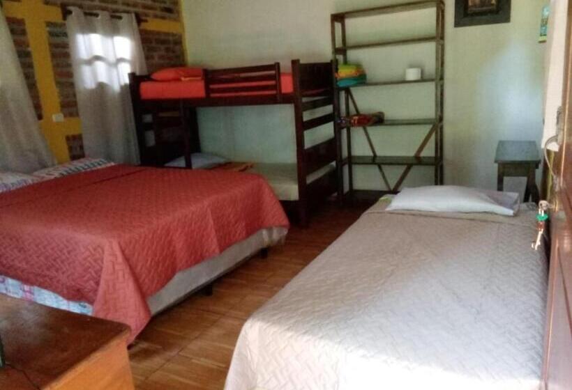 家庭间, Hostal Cabañas Ave Maria