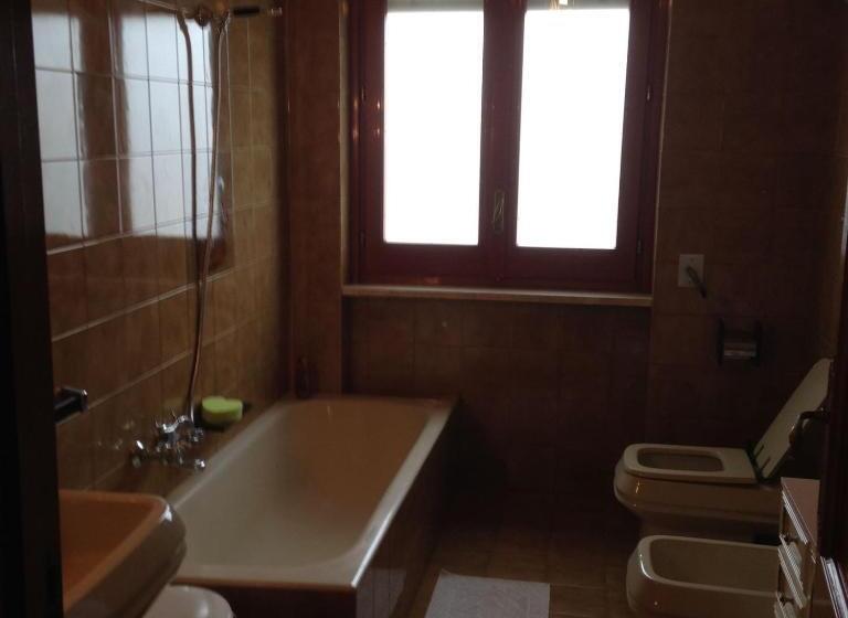 ２ベッドルームアパートメント, B&b Casa Letizia Appartamento Al Piano Terra