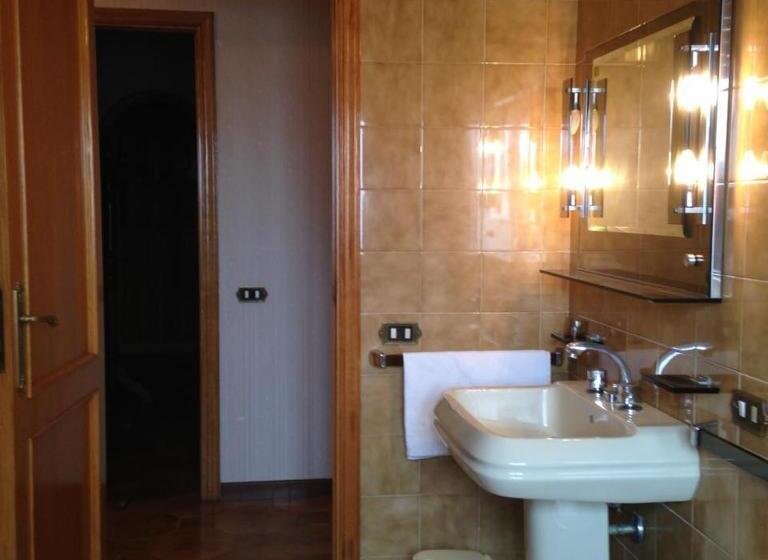 ２ベッドルームアパートメント, B&b Casa Letizia Appartamento Al Piano Terra