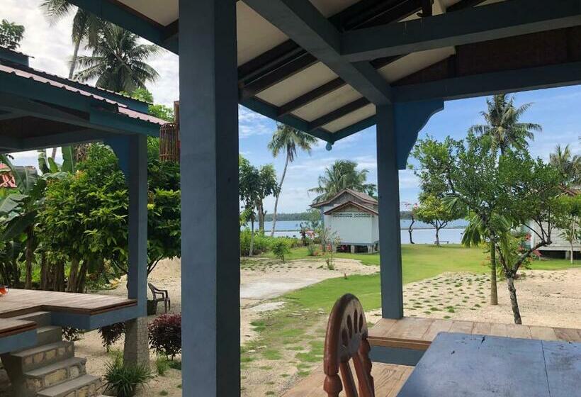 Номер Стандарт Вид на Море, New Raya   Nias Beach Bungalows