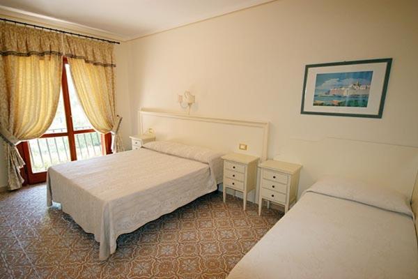 Трехместный Номер Deluxe, Villa Capitorsola