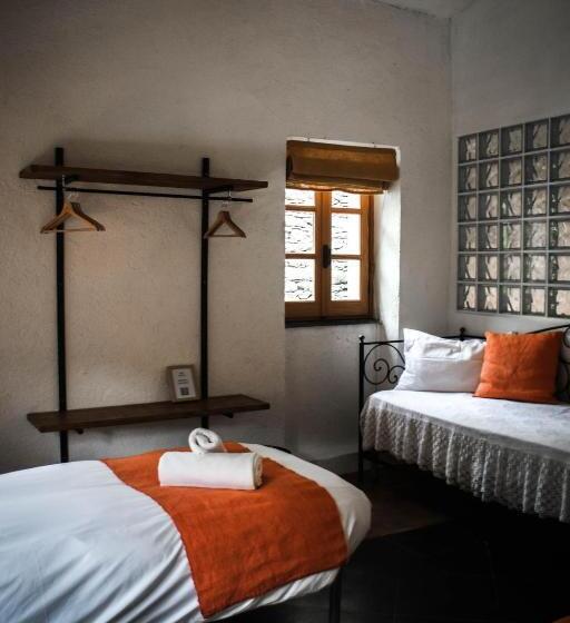 豪华房间, Atipico