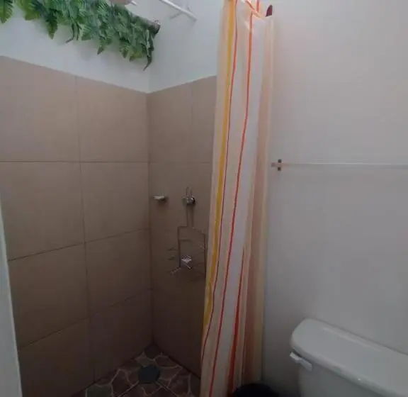 スタンダード４人部屋, Hostal Cristo Rey