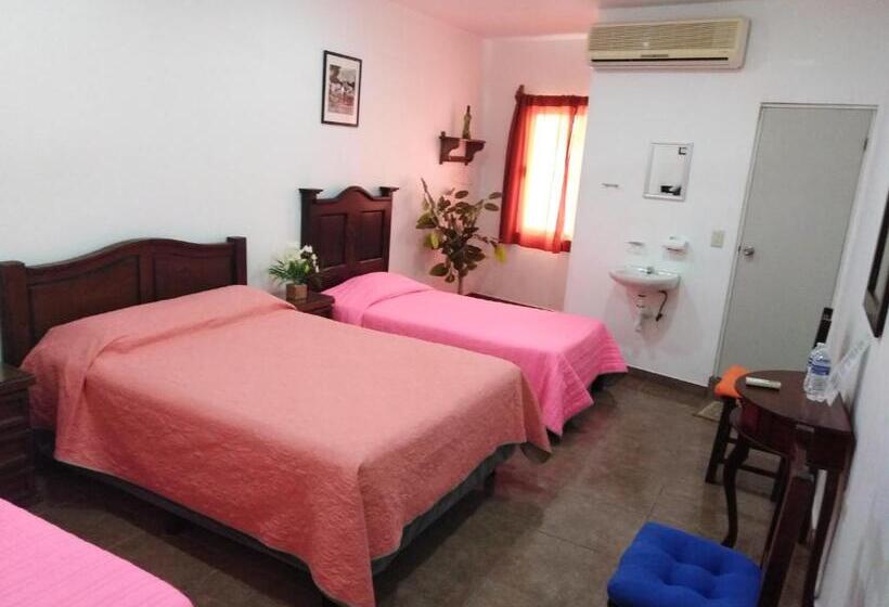 4인용 스탠다드 룸, Hostal Cristo Rey