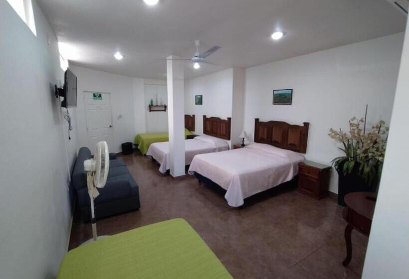 패밀리 룸, Hostal Cristo Rey