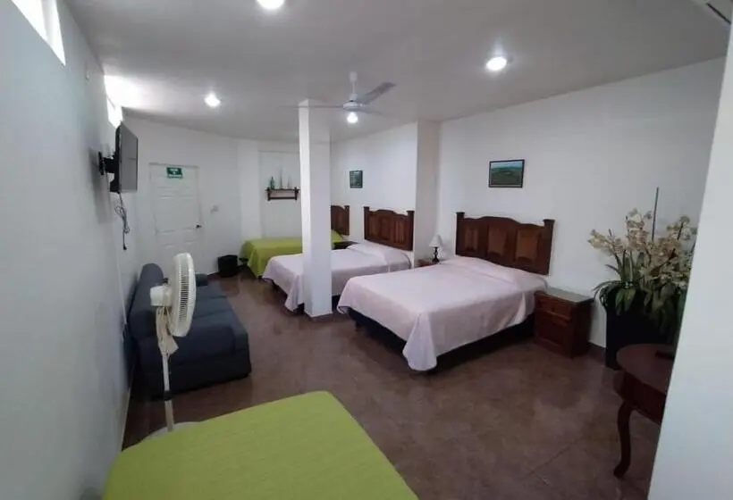 ファミリールーム, Hostal Cristo Rey