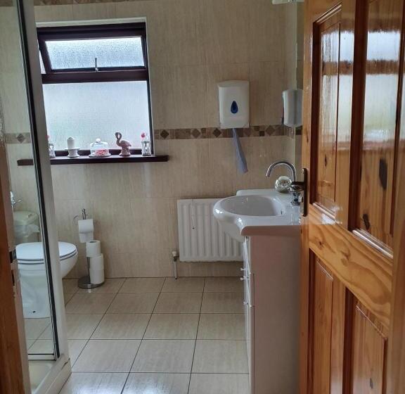 اتاق استاندارد با سرویس بهداشتی مشترک, Tranquility