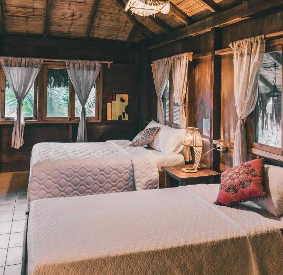 Семейный Номер Вид на Море, Cuna Luna Hosteria