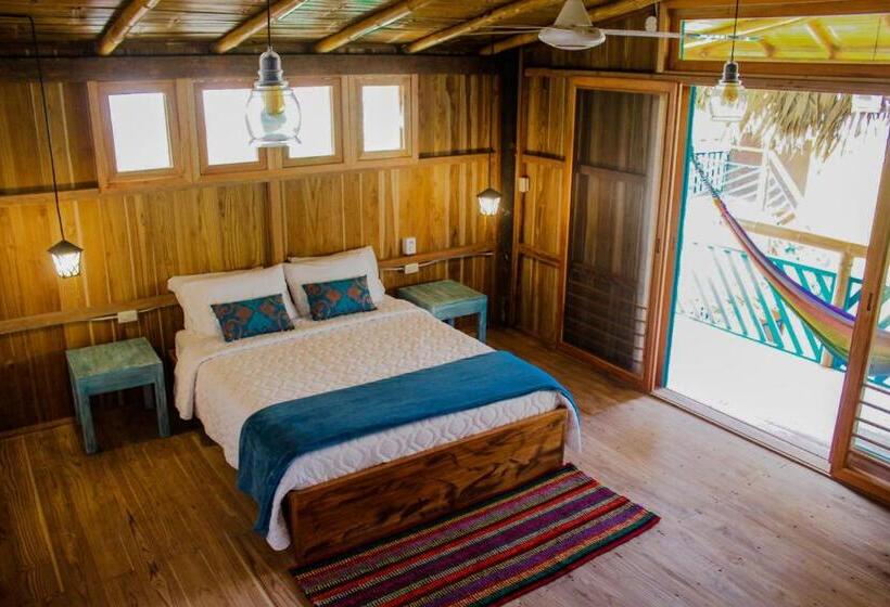 Люкс с Балконом, Cuna Luna Hosteria