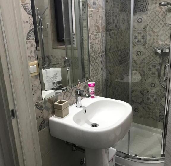 Трехместный Номер Стандарт с Балконом, Li Caseddi Ti Lu Cesarinu