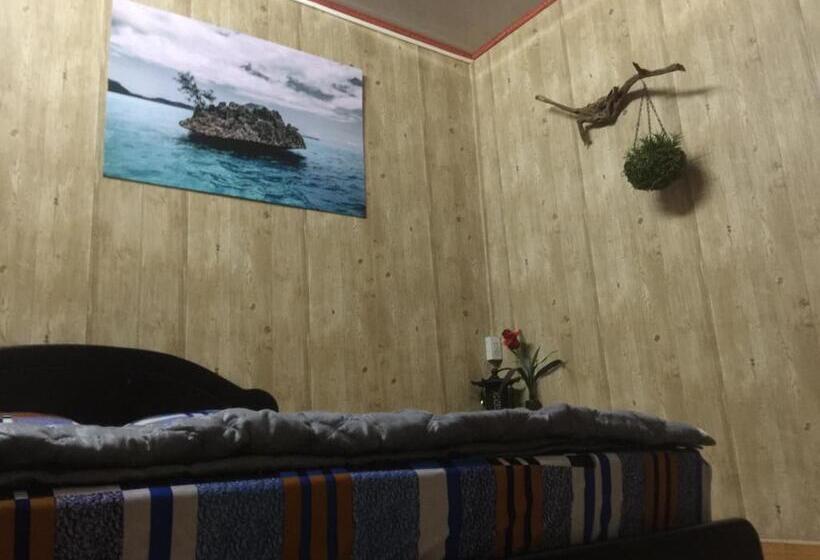 اتاق استاندارد با تخت بزرگ, Rỗng Homestay