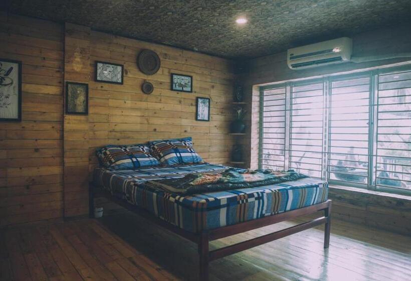 اتاق استاندارد چهارنفره با بالکن, Rỗng Homestay