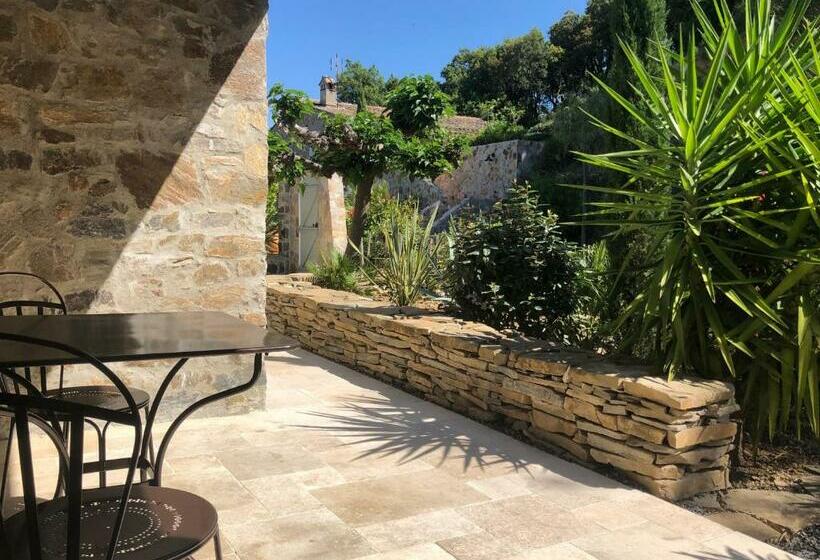 חדר סטנדרט, Les Aurochs