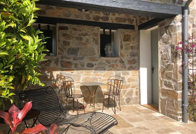 חדר סטנדרט עם מיטת קינג, Les Aurochs