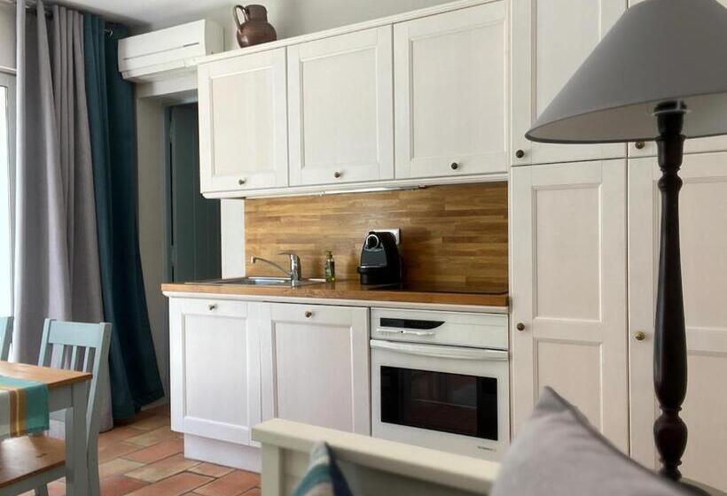 סוויטה נוף לגינה, Les Aurochs