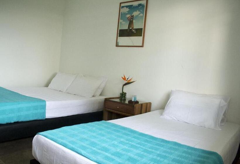 חדר סטנדרט לארבעה, Finca Hotel Villa Clara