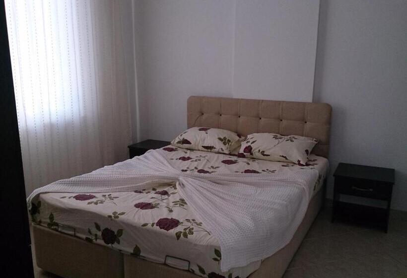 バルコニー付き1ベッドルームアパートメント, Oğuz Apart