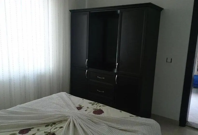 آپارتمان 1 خوابه با چشم‌انداز باغ, Oğuz Apart