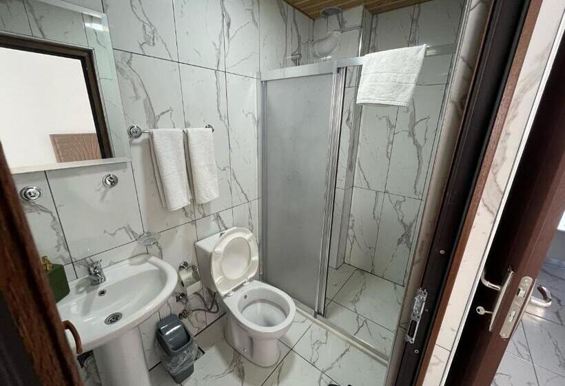 スタンダードスタジオ, Oğuz Apart