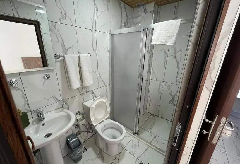 استودیوی استاندارد, Oğuz Apart