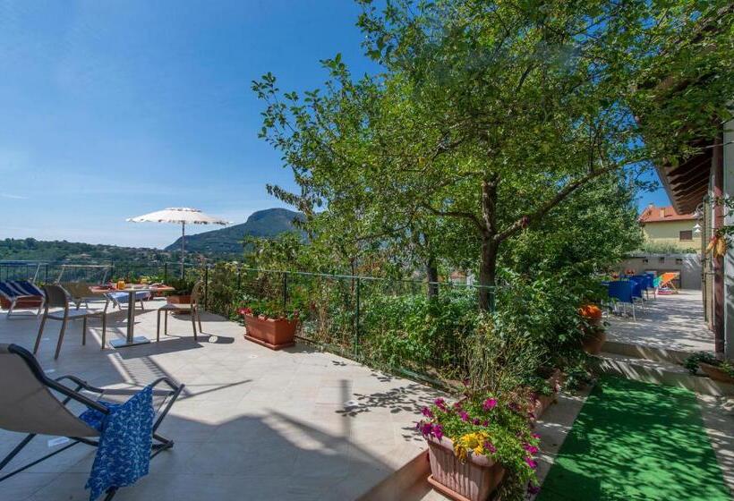 Apartament 2 Sypialnie, Da Zia Adele