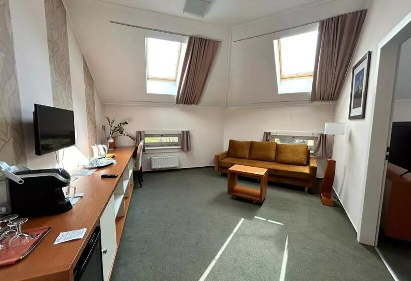 سوییت, Boutique Hotel Sopianae