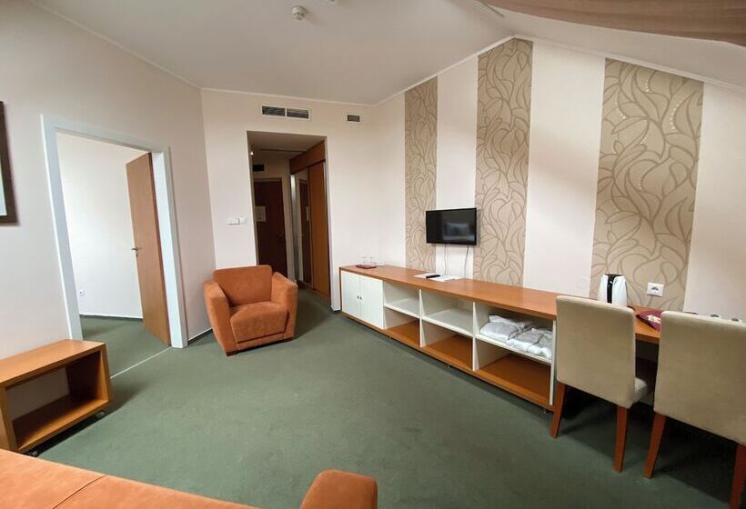 スイート, Boutique Hotel Sopianae