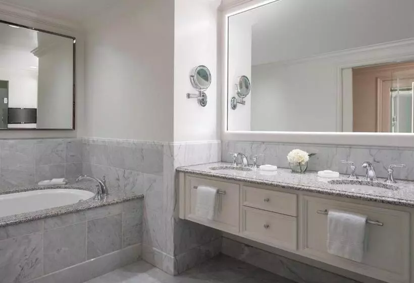 身障者適用スイートルーム, Four Seasons Hotel Westlake Village