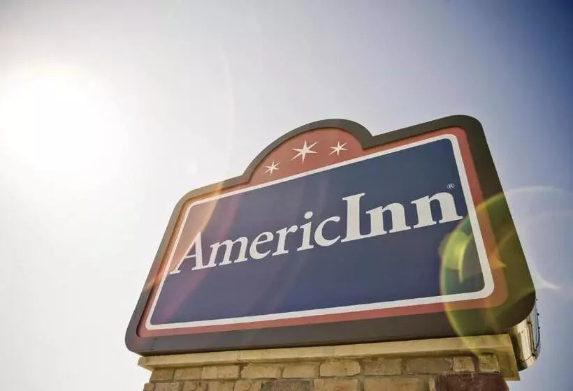 キングサイズベッドのスタンダードルーム, Americinn By Wyndham Burlington