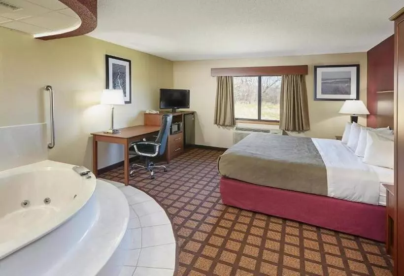 キングサイズベッドのデラックススイート, Americinn By Wyndham Burlington