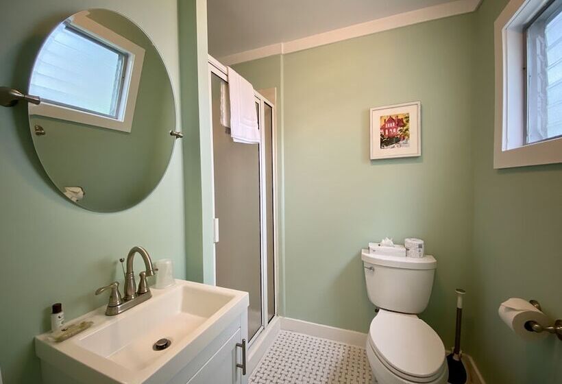 كابينة, Authors Key West Guesthouse