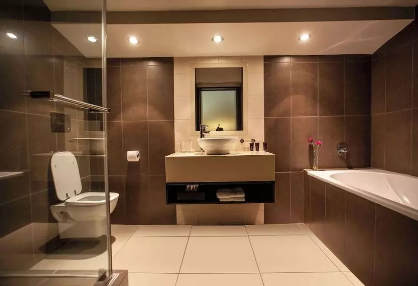 سوییت, Avani Lesotho Hotel & Casino