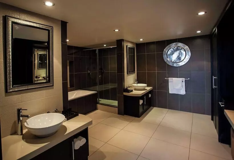 سوئیت پرزیدنت, Avani Lesotho Hotel & Casino