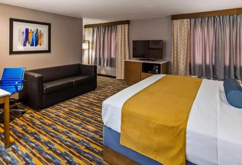 キングサイズベッドのスイートルーム, Best Western Dewitt