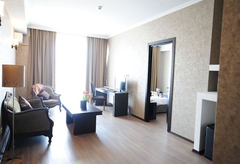 سوییت, Best Western Tbilisi Art