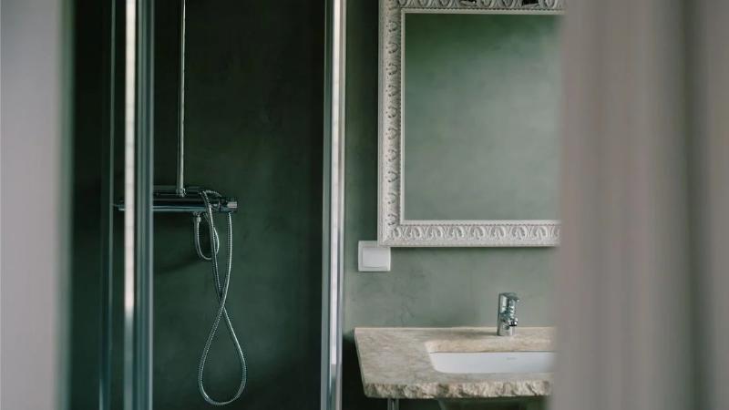 جناح سرير كينج, Four Seasons Hotel Westlake Village