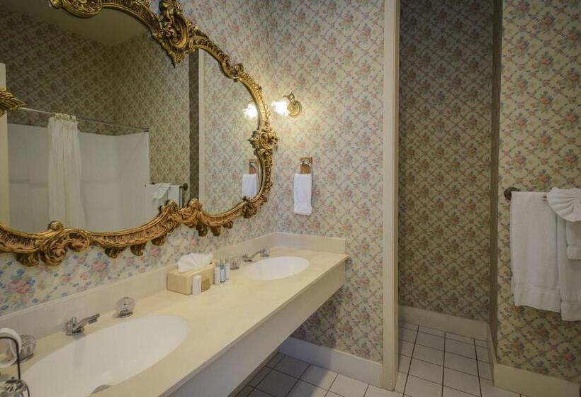 חדר סטנדרט עם מיטת קינג, Hill House Inn