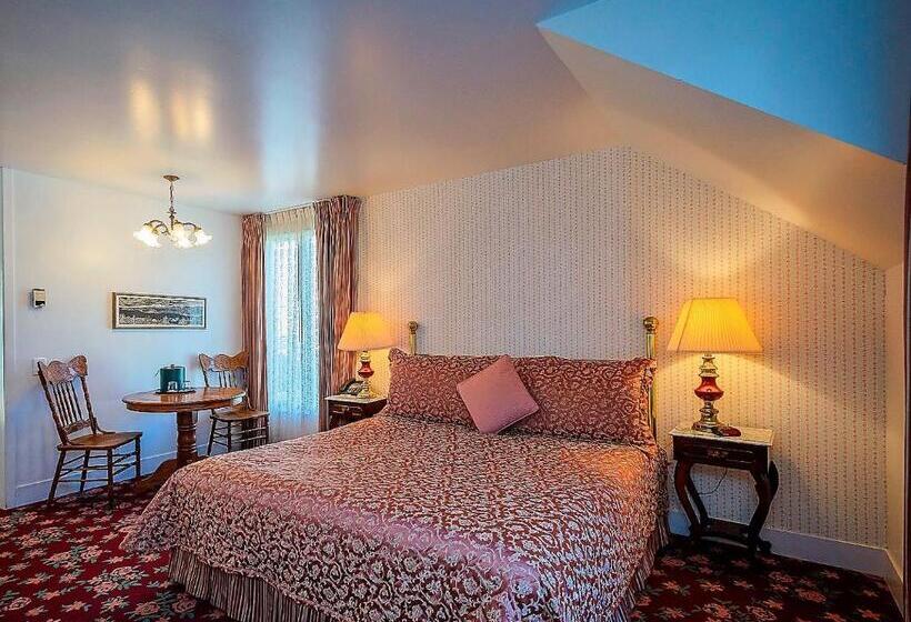 חדר דלוקס, Hill House Inn