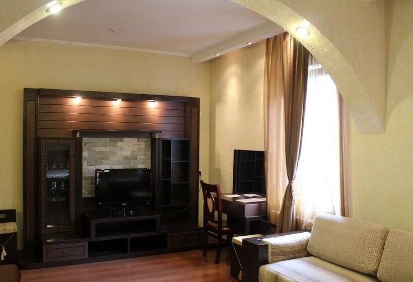 سوییت, Shanhai Blues