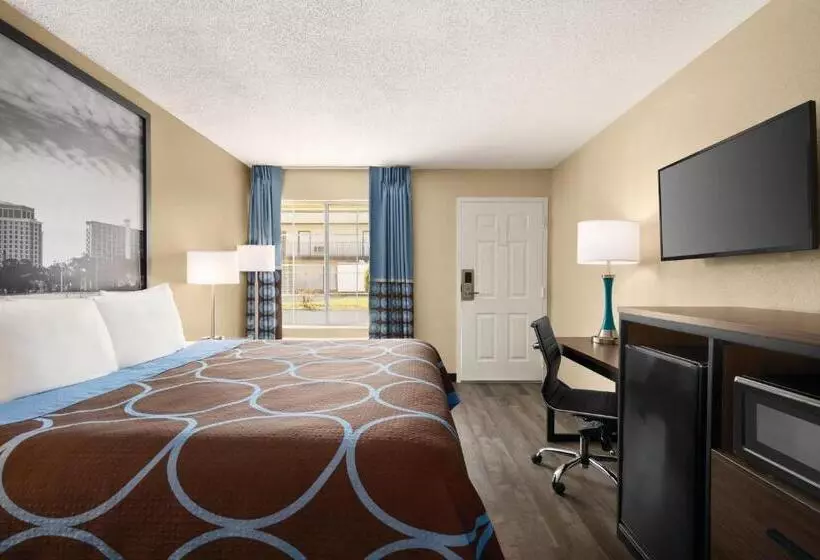 اتاق استاندارد با تخت بزرگ, Super 8 By Wyndham Gulfport Biloxi Airport