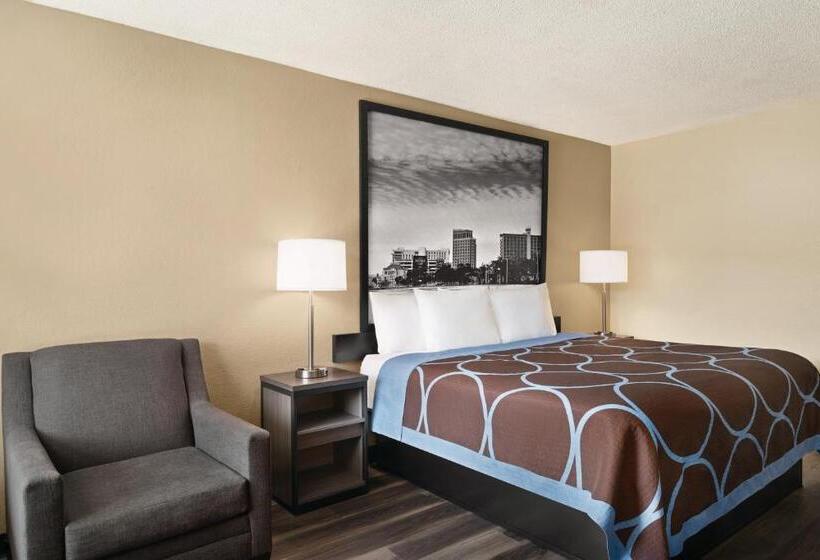 غرفة قياسية سرير كينج, Super 8 By Wyndham Gulfport Biloxi Airport