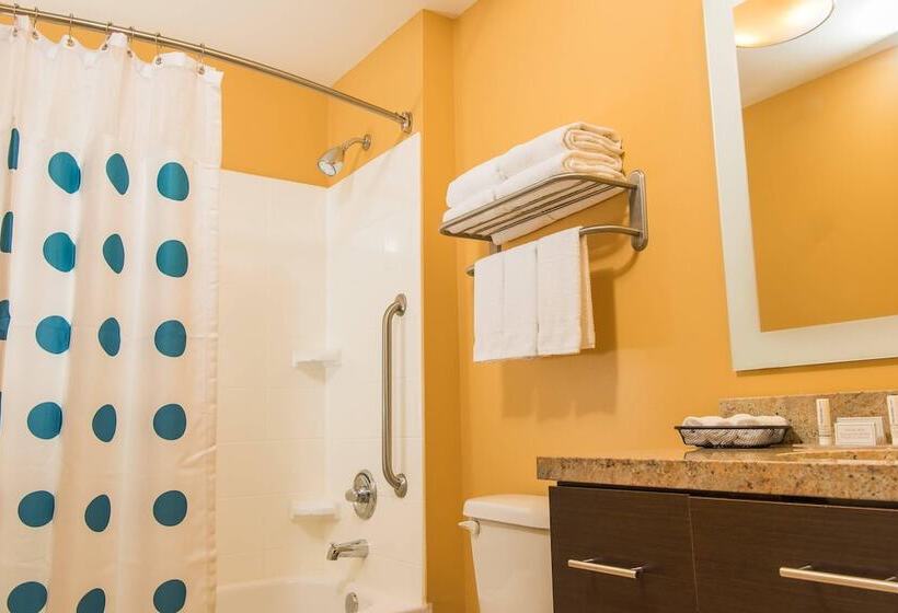 سوییت, Towneplace Suites By Marriott Erie