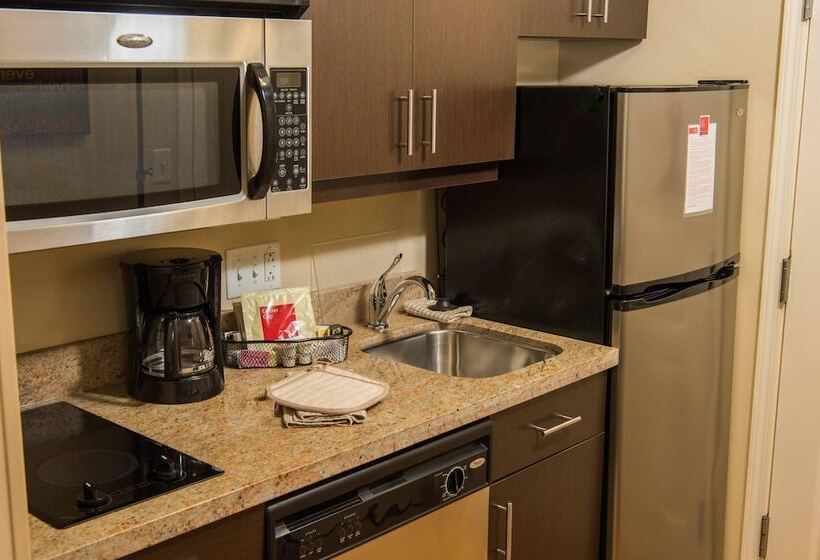 سوییت, Towneplace Suites By Marriott Erie